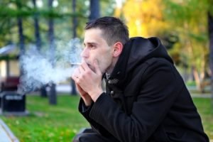 Dépendance environnementale et comportementale au tabac 